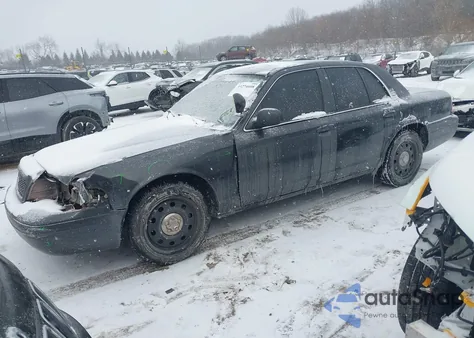 2010 Ford Crown Victoria Police/Police Interceptor z USA, uszkodzony, nr VIN 2FABP7BV4AX109950